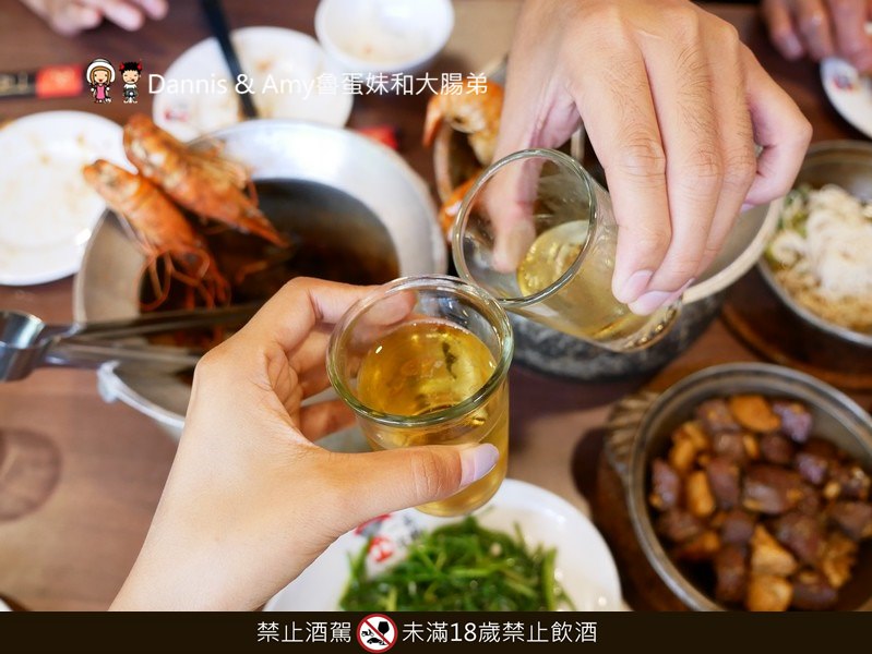 《新竹竹北聚餐推薦餐廳》一品活蝦竹北旗艦店。現撈泰國蝦美食餐廳。下班約會聚餐好去處。還有超大親子空間設計︱（影片）