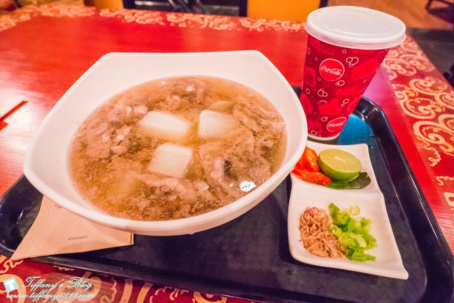 2018香港迪士尼樂園全攻略/一個人如何玩遍迪士尼的熱門設施/下載APP超好用