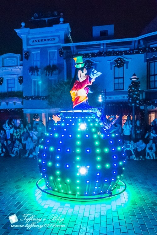 2018香港迪士尼樂園全攻略/一個人如何玩遍迪士尼的熱門設施/下載APP超好用