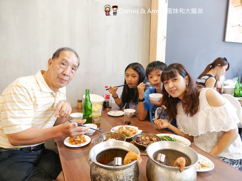 《新竹竹北聚餐推薦餐廳》一品活蝦竹北旗艦店。現撈泰國蝦美食餐廳。下班約會聚餐好去處。還有超大親子空間設計︱（影片）