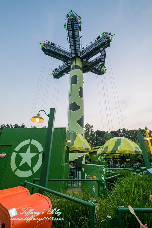 2018香港迪士尼樂園全攻略/一個人如何玩遍迪士尼的熱門設施/下載APP超好用