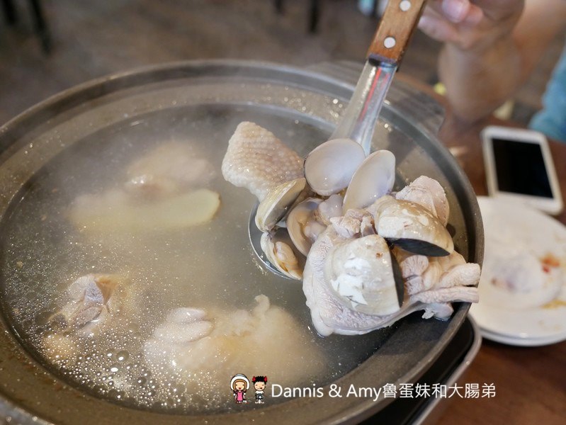 《新竹竹北聚餐推薦餐廳》一品活蝦竹北旗艦店。現撈泰國蝦美食餐廳。下班約會聚餐好去處。還有超大親子空間設計︱（影片）