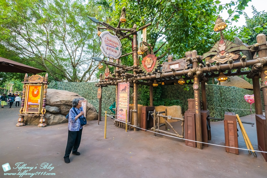 2018香港迪士尼樂園全攻略/一個人如何玩遍迪士尼的熱門設施/下載APP超好用