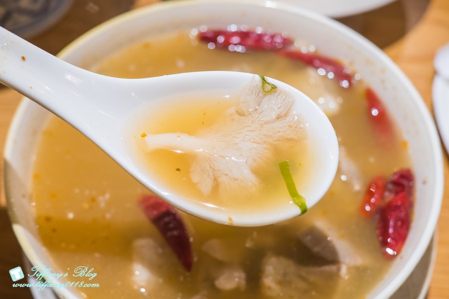 [桃園美食]饗泰多桃園統領店(附完整菜單)/50多道單點菜色及套餐選擇滿足愛吃泰國菜的味蕾