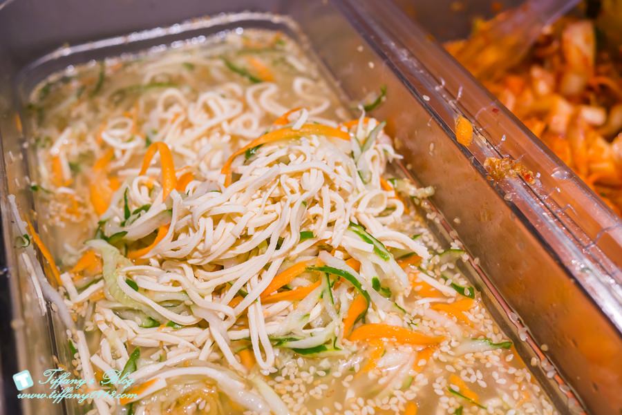 [西門町美食]肉倉韓式烤肉/吃到飽的韓式烤肉還有八種小菜+飲料啤酒無限吃(附完整菜單)