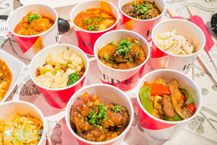 [微風南山]金葉紅廚RED KITCHEN/和風川味功夫菜/套餐最便宜70元/在美食街吃川味桌菜新概念