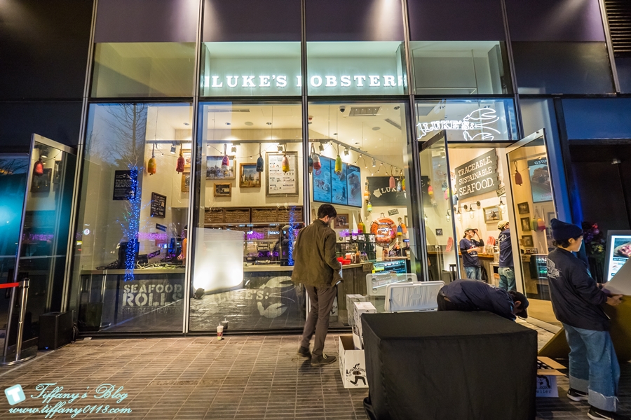 「微風南山Breeze atre」樓層全攻略/自動洗頭機、藍瓶咖啡、餐廳美食街、交通資訊全紀錄/捷運台北101世貿站