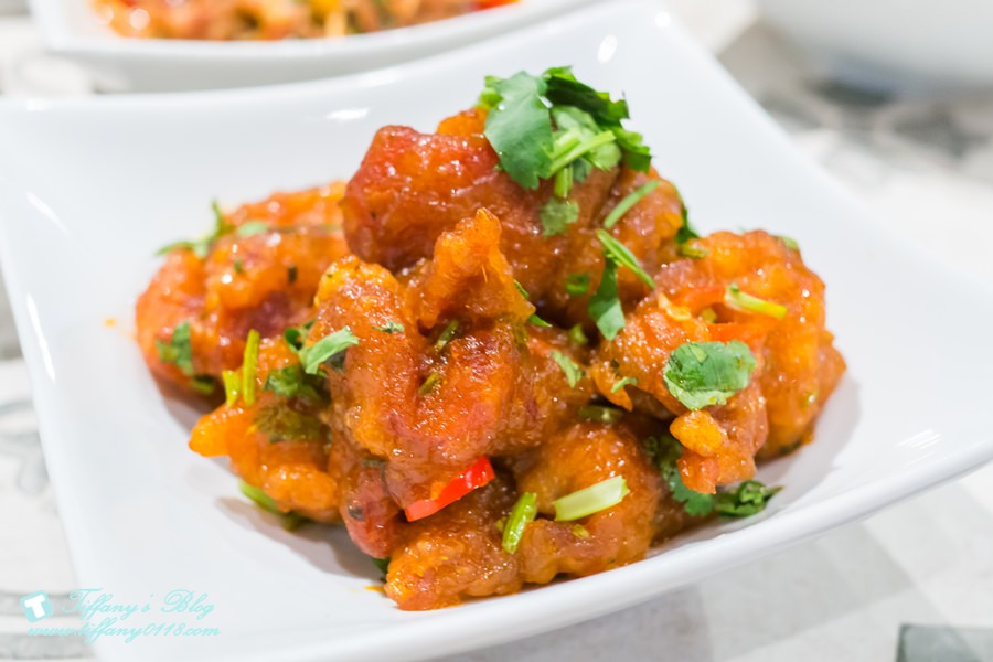 [微風南山]金葉紅廚RED KITCHEN/和風川味功夫菜/套餐最便宜70元/在美食街吃川味桌菜新概念