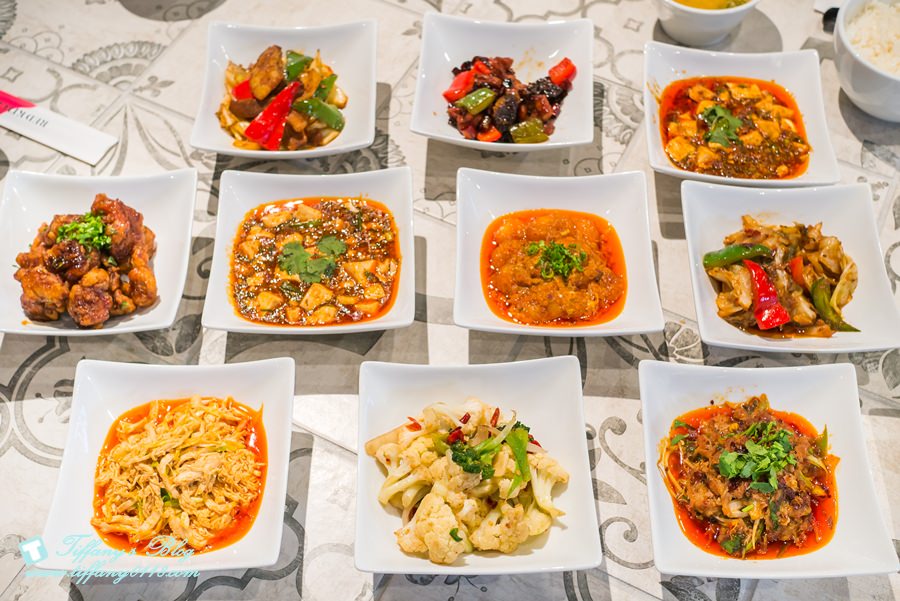 [微風南山]金葉紅廚RED KITCHEN/和風川味功夫菜/套餐最便宜70元/在美食街吃川味桌菜新概念