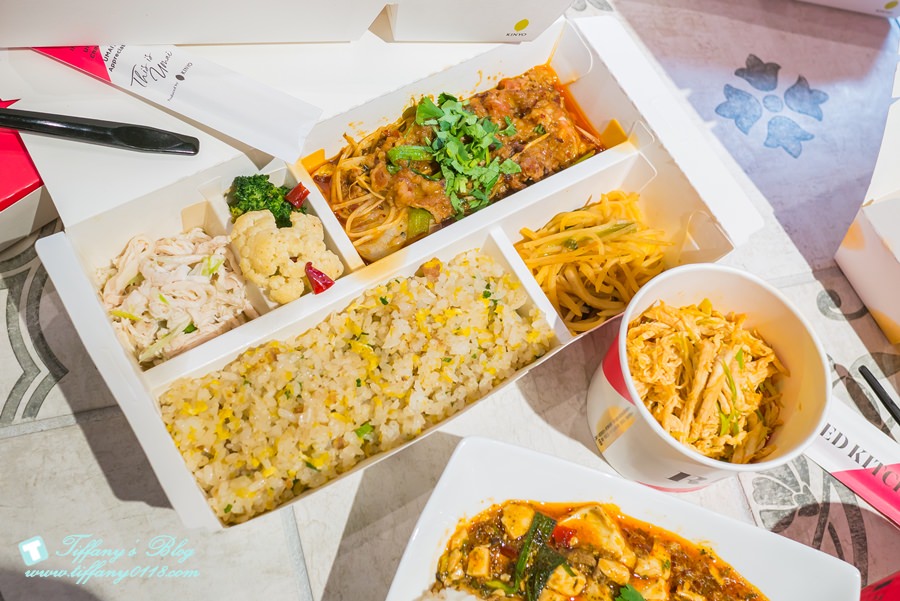 [微風南山]金葉紅廚RED KITCHEN/和風川味功夫菜/套餐最便宜70元/在美食街吃川味桌菜新概念