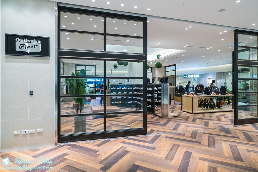 「微風南山Breeze atre」樓層全攻略/自動洗頭機、藍瓶咖啡、餐廳美食街、交通資訊全紀錄/捷運台北101世貿站