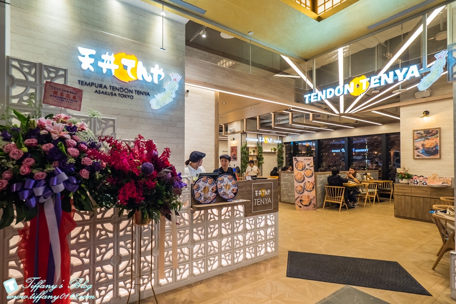 「微風南山Breeze atre」樓層全攻略/自動洗頭機、藍瓶咖啡、餐廳美食街、交通資訊全紀錄/捷運台北101世貿站