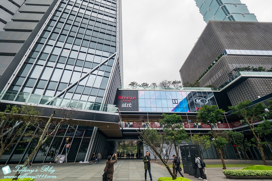 「微風南山Breeze atre」樓層全攻略/自動洗頭機、藍瓶咖啡、餐廳美食街、交通資訊全紀錄/捷運台北101世貿站