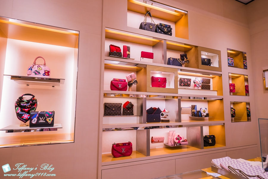 [沖繩景點]DFS旗下沖繩T廣場/日本國內規模最大的路面型免税店/超過130品牌免關稅與消費稅(完整品牌介紹)