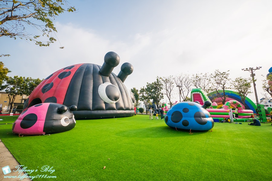 [高雄景點]棧柒庫Art-Zoo藝術動物園/15座大型氣墊樂園/期間限定一票玩到底