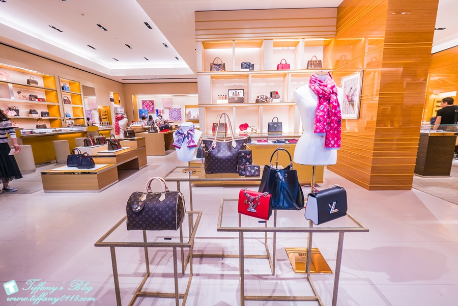 [沖繩景點]DFS旗下沖繩T廣場/日本國內規模最大的路面型免税店/超過130品牌免關稅與消費稅(完整品牌介紹)