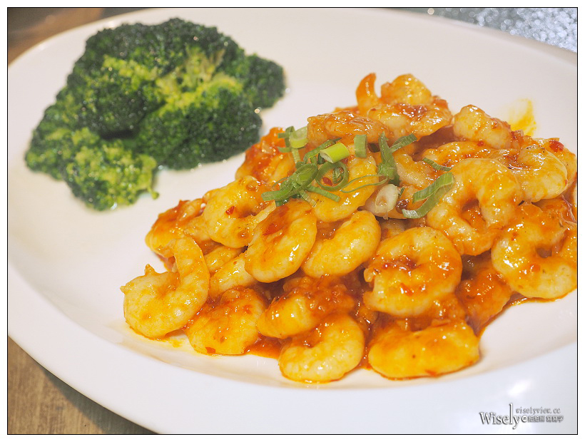 台北中山。樂天皇朝大直店-ATT 4 Recharge｜料理美味豐富，滷肉飯小籠包推出