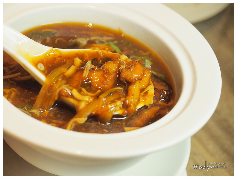 台北中山。樂天皇朝大直店-ATT 4 Recharge｜料理美味豐富，滷肉飯小籠包推出