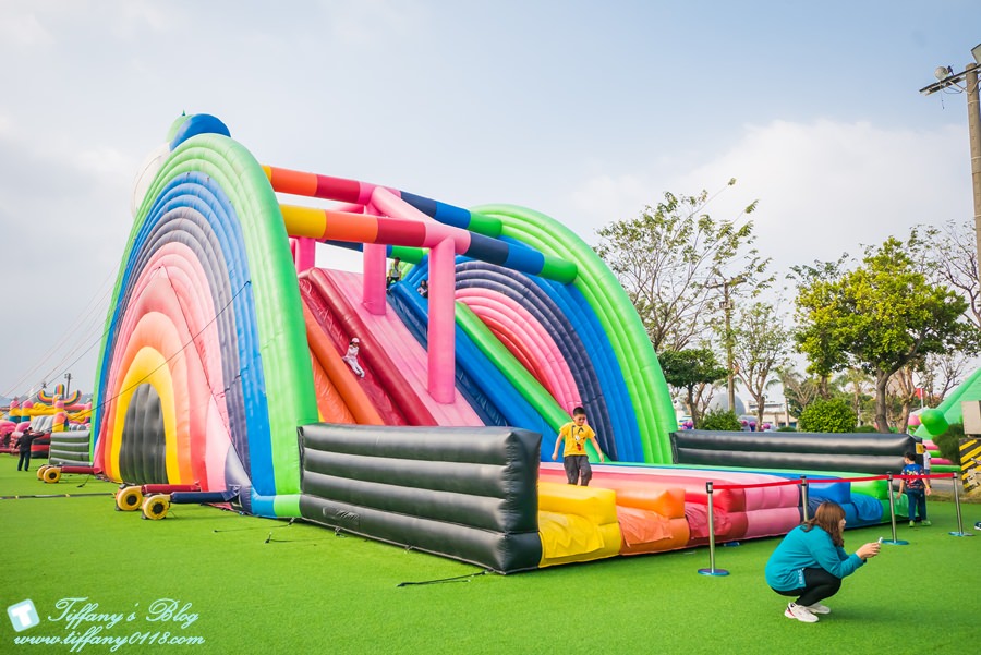 [高雄景點]棧柒庫Art-Zoo藝術動物園/15座大型氣墊樂園/期間限定一票玩到底