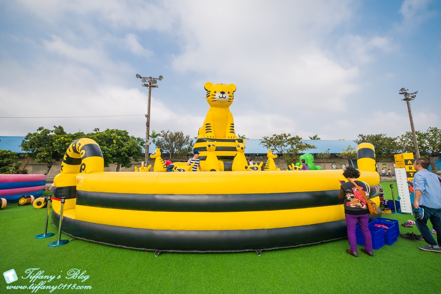 [高雄景點]棧柒庫Art-Zoo藝術動物園/15座大型氣墊樂園/期間限定一票玩到底