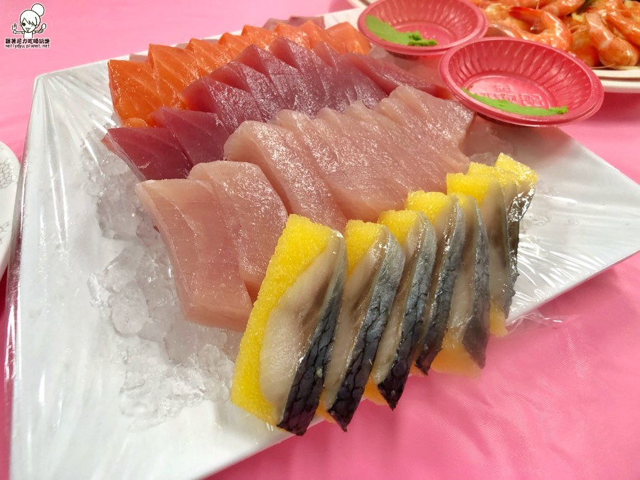 墾丁必吃新鮮海味，後壁湖阿興生魚片40片只要200元（需加點其他熱炒餐點）