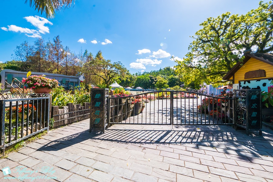 [嘉義景點]綠盈牧場/門票50元有十樣設施可以玩超划算/超美教堂可拍IG照/小朋友最愛的牽牛花造型溜滑梯