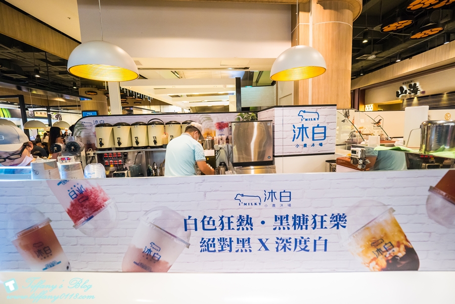 [桃園景點]大江購物中心母親節活動全桃最划算/最新裝置藝術還有優惠活動讓妳有吃有逛還能拍網美照