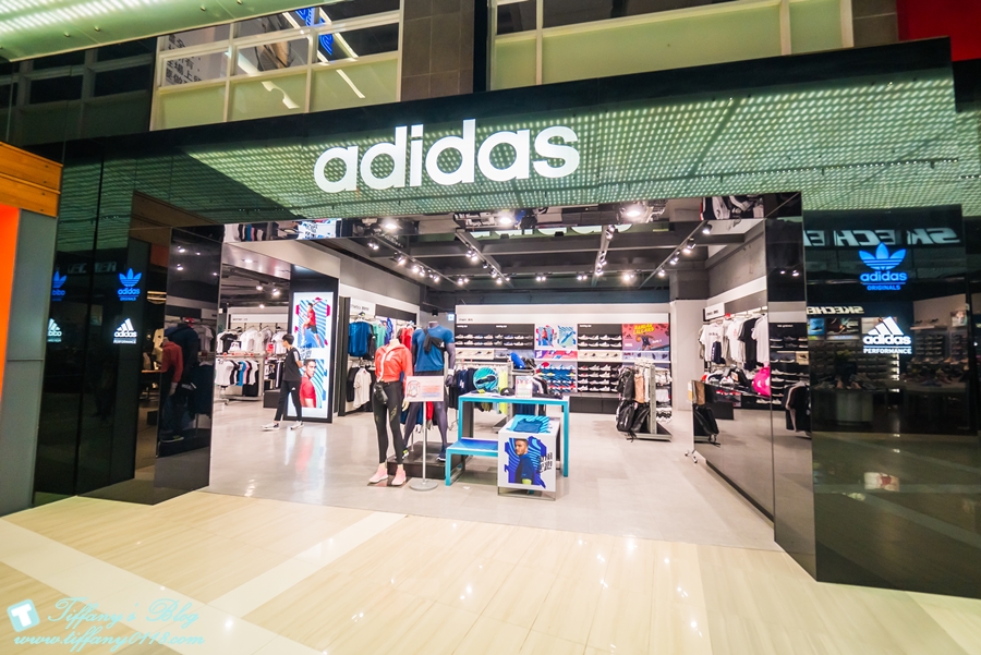 [桃園景點]大江購物中心母親節活動全桃最划算/最新裝置藝術還有優惠活動讓妳有吃有逛還能拍網美照