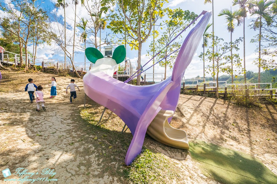 [嘉義景點]綠盈牧場/門票50元有十樣設施可以玩超划算/超美教堂可拍IG照/小朋友最愛的牽牛花造型溜滑梯