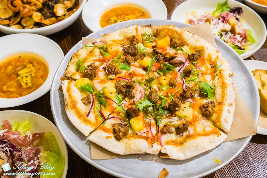 [桃園景點]大江購物中心母親節活動全桃最划算/最新裝置藝術還有優惠活動讓妳有吃有逛還能拍網美照