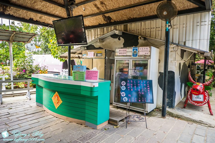 [嘉義景點]綠盈牧場/門票50元有十樣設施可以玩超划算/超美教堂可拍IG照/小朋友最愛的牽牛花造型溜滑梯