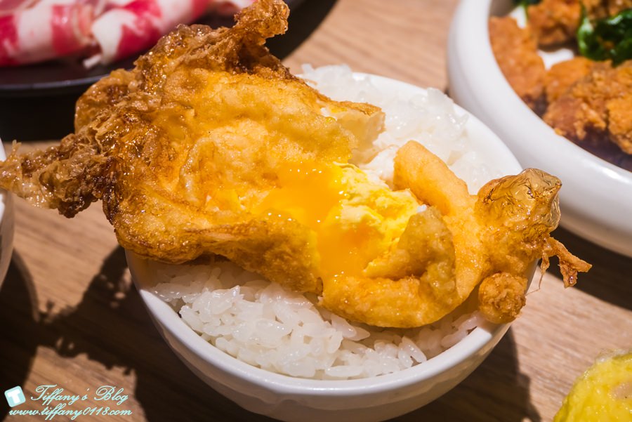 [台中美食]萬客什鍋(美村店)/台中平價火鍋CP值高(附菜單)/大推麻油炸蛋及絲瓜蛤蜊石頭鍋