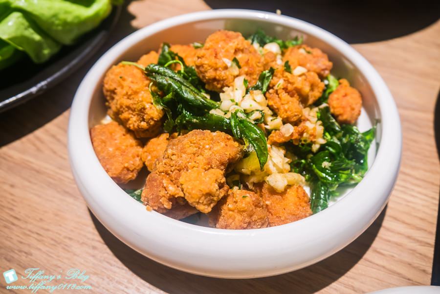 [台中美食]萬客什鍋(美村店)/台中平價火鍋CP值高(附菜單)/大推麻油炸蛋及絲瓜蛤蜊石頭鍋