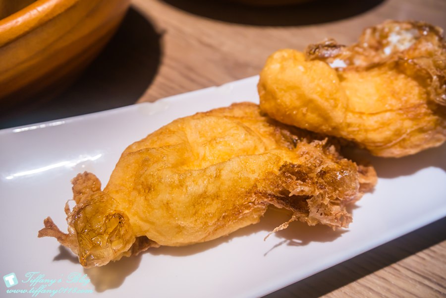 [台中美食]萬客什鍋(美村店)/台中平價火鍋CP值高(附菜單)/大推麻油炸蛋及絲瓜蛤蜊石頭鍋