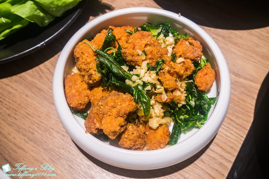 [台中美食]萬客什鍋(美村店)/台中平價火鍋CP值高(附菜單)/大推麻油炸蛋及絲瓜蛤蜊石頭鍋