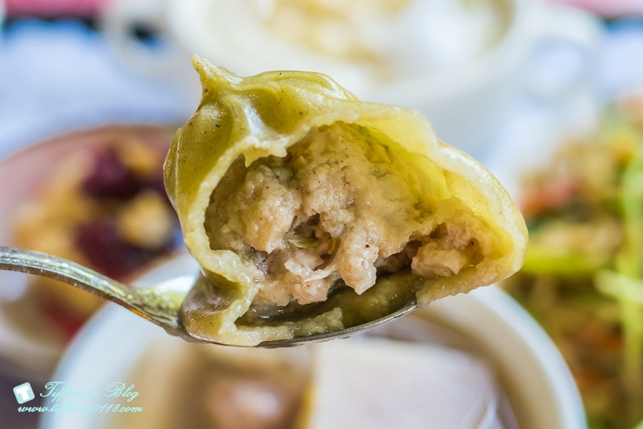 [桃園景點]蓮荷園休閒農場/桃園大王蓮/限重100公斤可站可躺/荷葉蓮子大餐還有蓮子剉冰超消暑