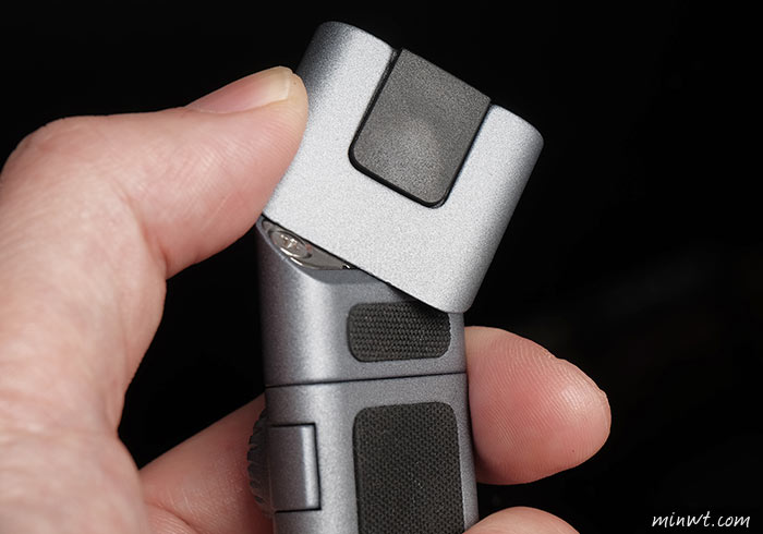 梅問題－Manfrotto TwistGrip來自義大利的鋁合金萬用手機夾，含冷靴座可加裝補光燈直播更方便