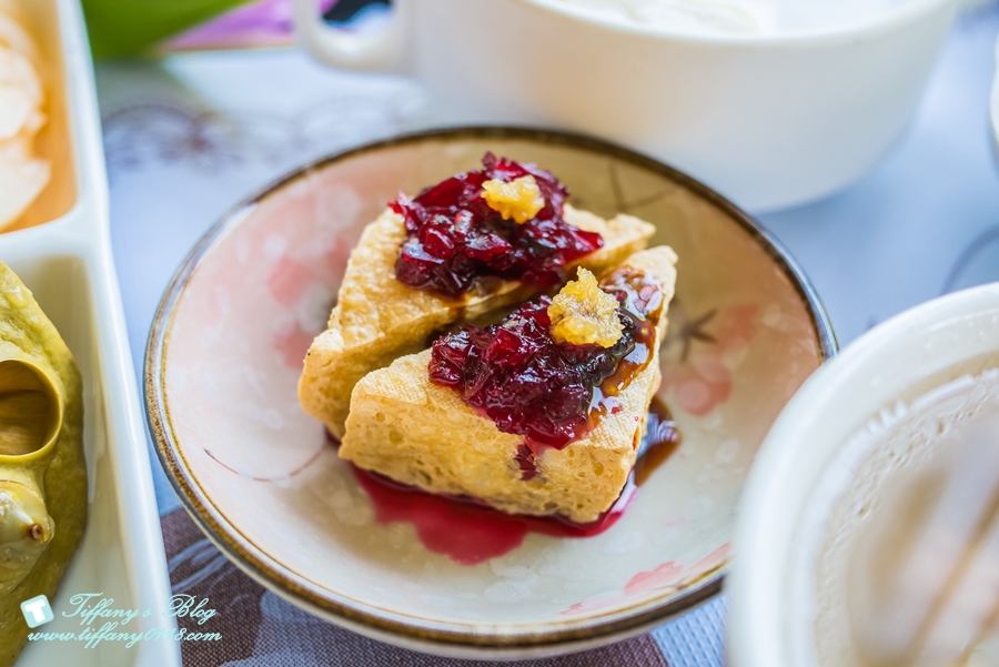 [桃園景點]蓮荷園休閒農場/桃園大王蓮/限重100公斤可站可躺/荷葉蓮子大餐還有蓮子剉冰超消暑