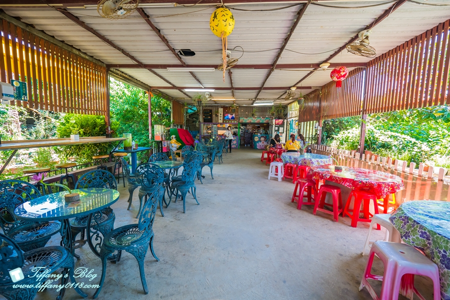 [桃園景點]蓮荷園休閒農場/桃園大王蓮/限重100公斤可站可躺/荷葉蓮子大餐還有蓮子剉冰超消暑