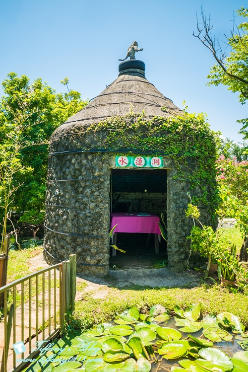 [桃園景點]蓮荷園休閒農場/桃園大王蓮/限重100公斤可站可躺/荷葉蓮子大餐還有蓮子剉冰超消暑