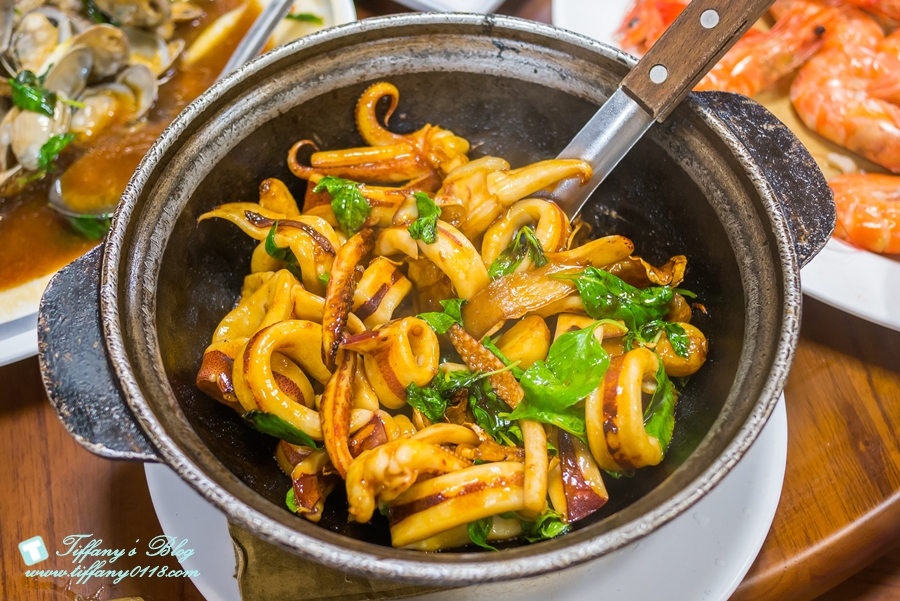[宜蘭美食]甲富哥活海產/飯後超澎湃水果盤才是重點/好吃又便宜的宜蘭海鮮餐廳推薦