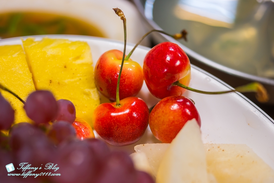 [宜蘭美食]甲富哥活海產/飯後超澎湃水果盤才是重點/好吃又便宜的宜蘭海鮮餐廳推薦