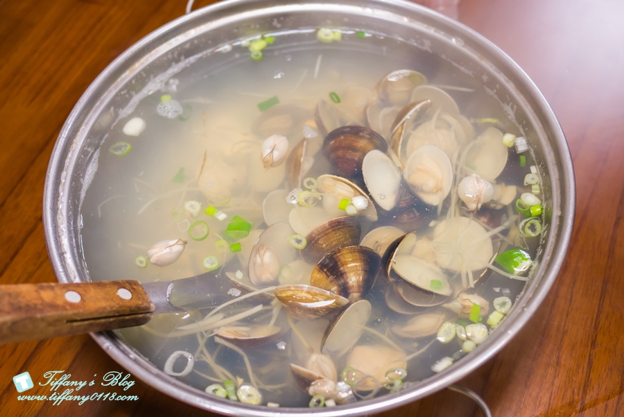 [宜蘭美食]甲富哥活海產/飯後超澎湃水果盤才是重點/好吃又便宜的宜蘭海鮮餐廳推薦