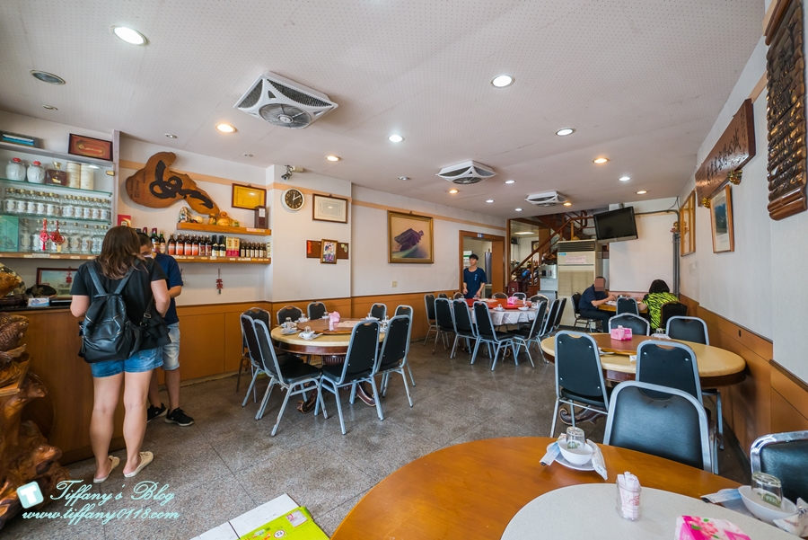 [宜蘭美食]甲富哥活海產/飯後超澎湃水果盤才是重點/好吃又便宜的宜蘭海鮮餐廳推薦