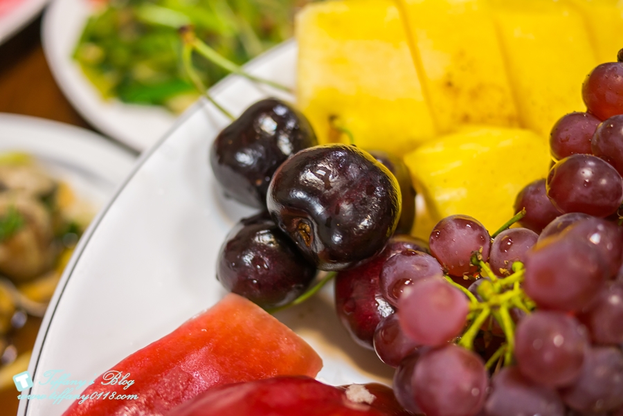 [宜蘭美食]甲富哥活海產/飯後超澎湃水果盤才是重點/好吃又便宜的宜蘭海鮮餐廳推薦