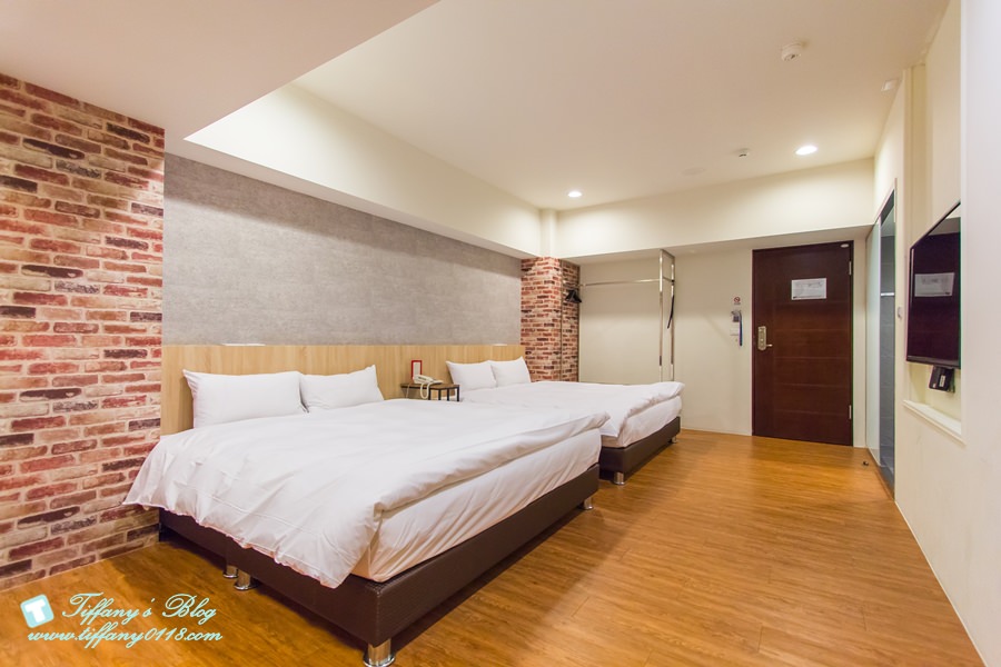 [台中住宿]歐非行旅/平價台中住宿推薦 /平日雙人房+gogoro任妳騎9hr不到2000元超划算/近審計新村及勤美綠園道的台中旅店