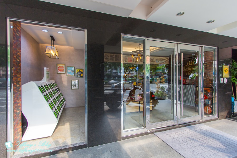 [台中住宿]歐非行旅/平價台中住宿推薦 /平日雙人房+gogoro任妳騎9hr不到2000元超划算/近審計新村及勤美綠園道的台中旅店