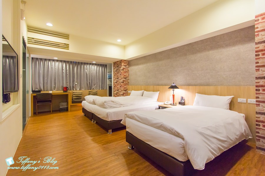 [台中住宿]歐非行旅/平價台中住宿推薦 /平日雙人房+gogoro任妳騎9hr不到2000元超划算/近審計新村及勤美綠園道的台中旅店