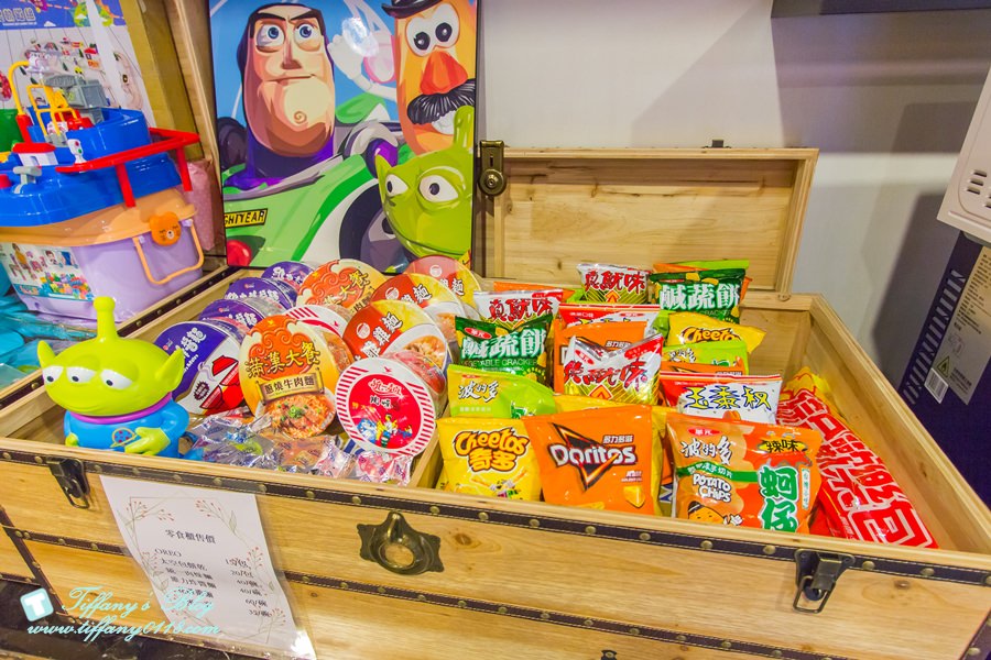 [台中住宿]歐非行旅/平價台中住宿推薦 /平日雙人房+gogoro任妳騎9hr不到2000元超划算/近審計新村及勤美綠園道的台中旅店