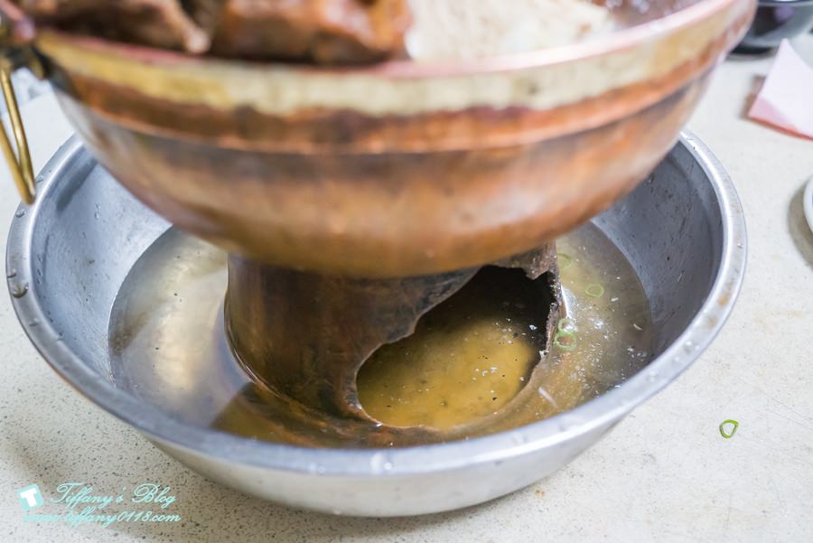 [台中美食]清真恩德元餃子館/台中必吃牛肉火鍋(附菜單)/沒預約吃不到的牛肉丸火鍋